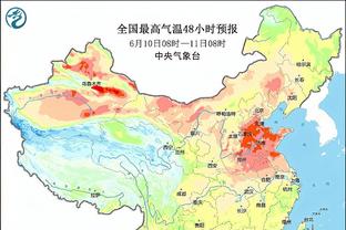 媒体人致敬易建联：谢谢这21年不停地奔跑起跳 你树立了榜样❤️